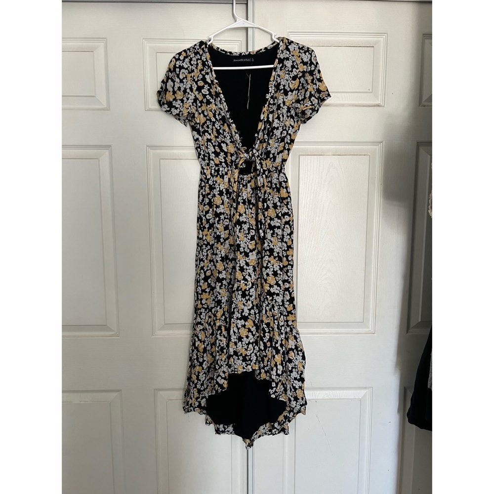 Abercrombie and Fitch Black High Low Floral Dress. Size S.
